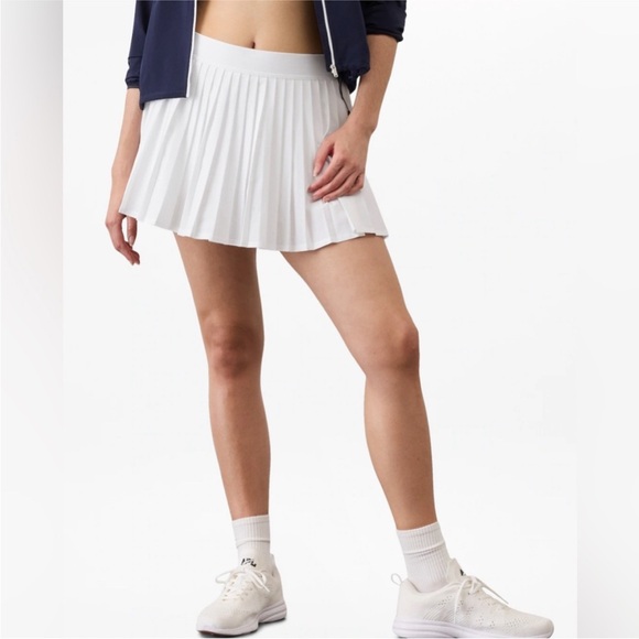 Athleta Dresses & Skirts - Athleta Match Point Pleated Skort in White SZ M NWT